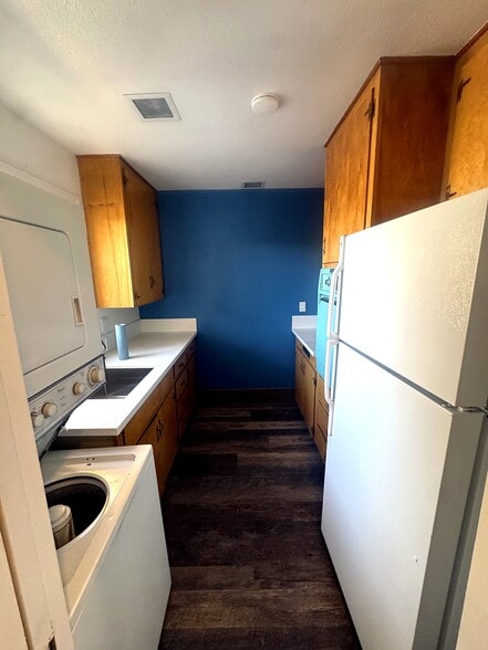 More Photos Of 3711 W Vegas Dr, Las Vegas Office For Lease