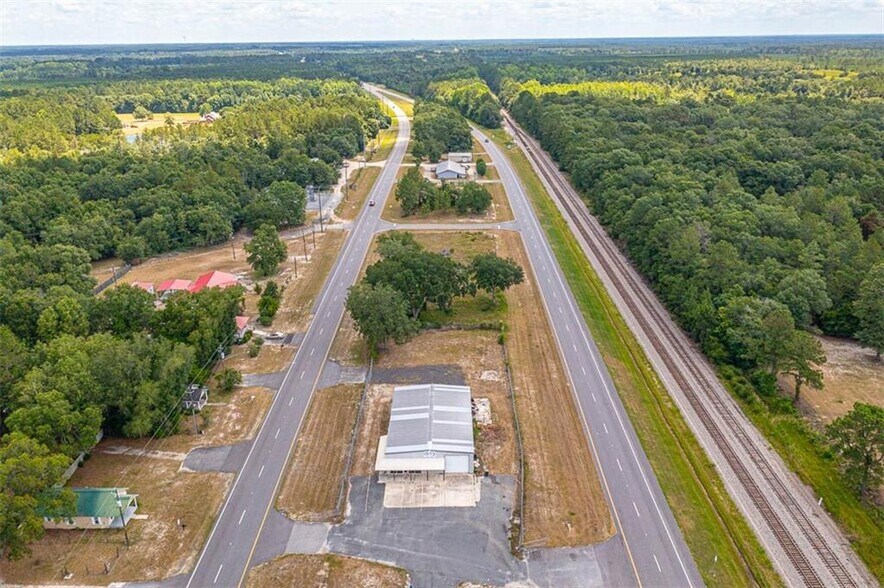 Primary Photo Of 414 E Jl Tyre St, Screven Showroom For Sale