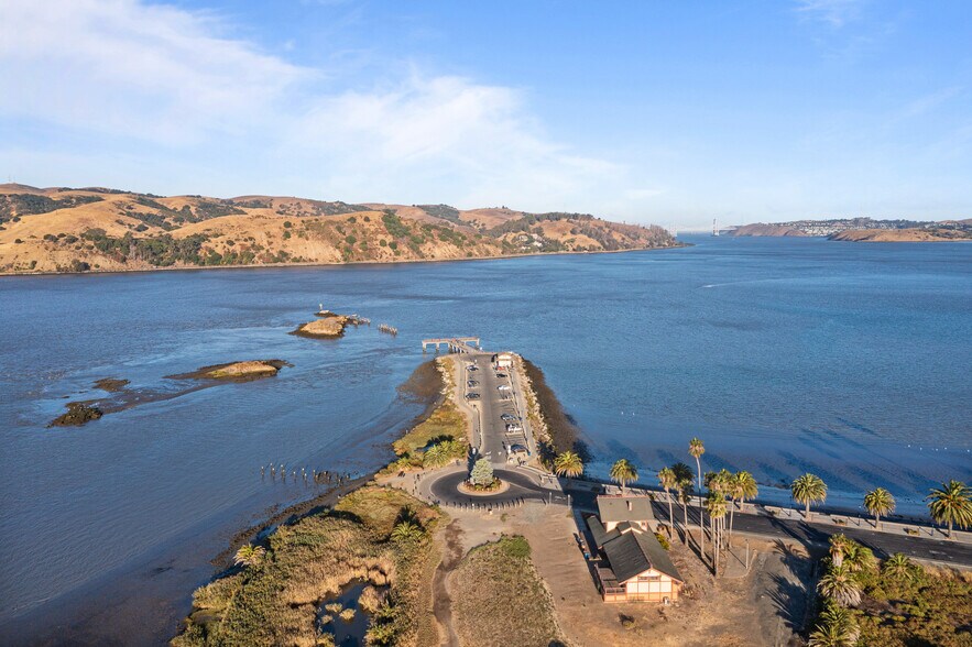 More Photos Of 106 W J St, Benicia Office For Sale