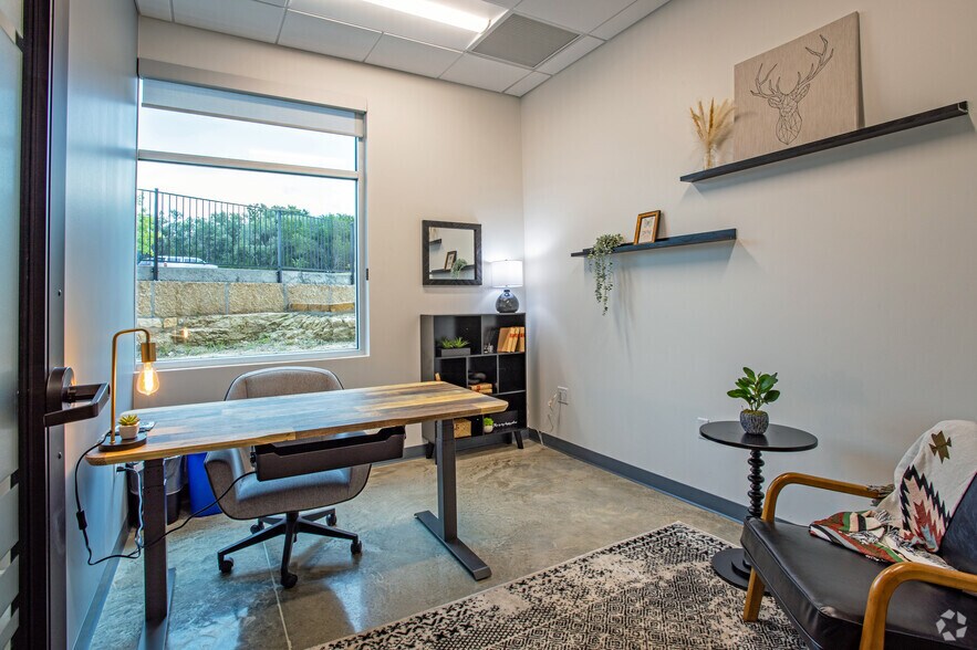 More Photos Of 13341 W Highway 290, Austin Coworking Space