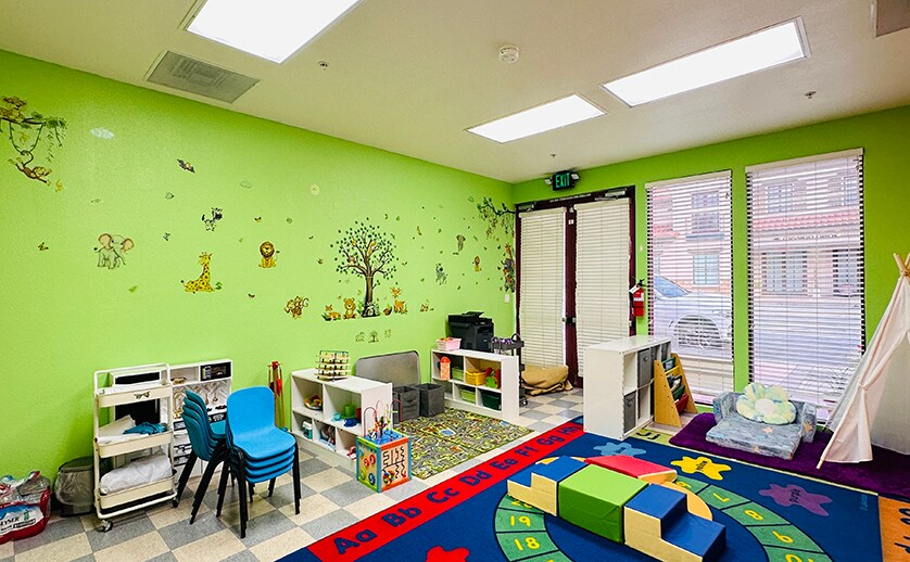 More Photos Of 43417-43423 Mission Blvd, Fremont Freestanding For Sale