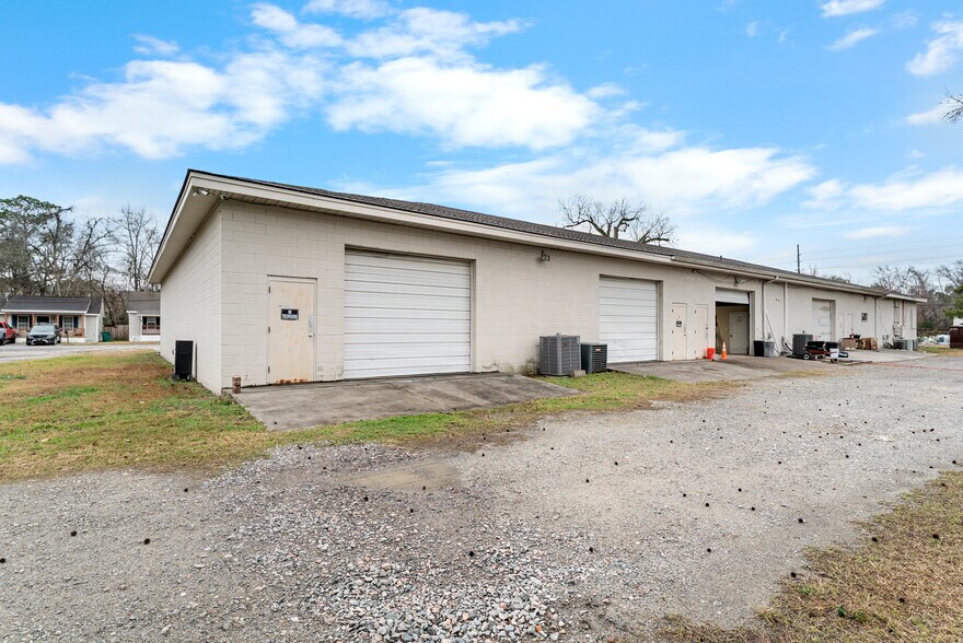 More Photos Of 1306 Heidt Ave, Savannah Office For Sale