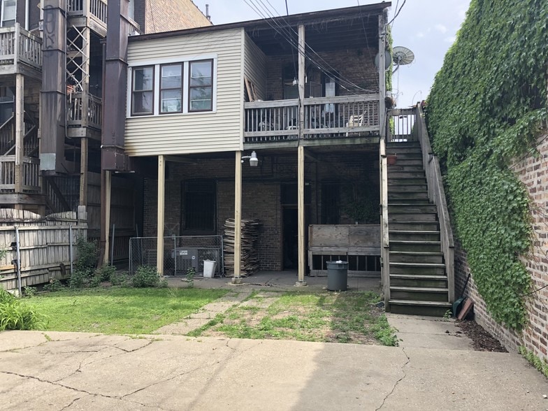 More Photos Of 1610 W North Ave, Chicago Storefront Retail Residential For Sale