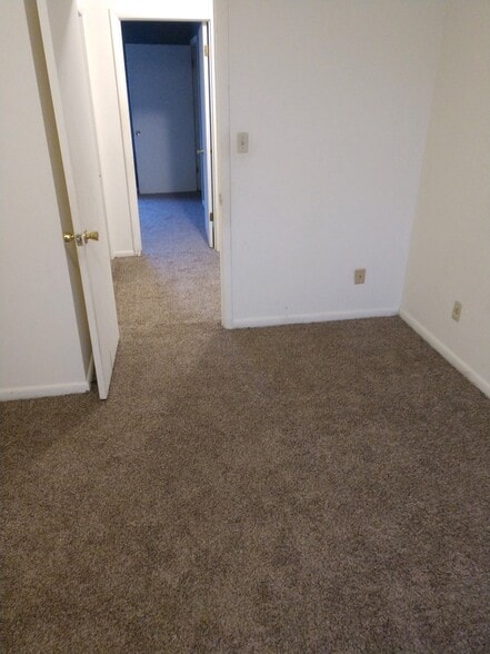 More Photos Of 3 Janes St, Jeffersonville Multifamily For Sale