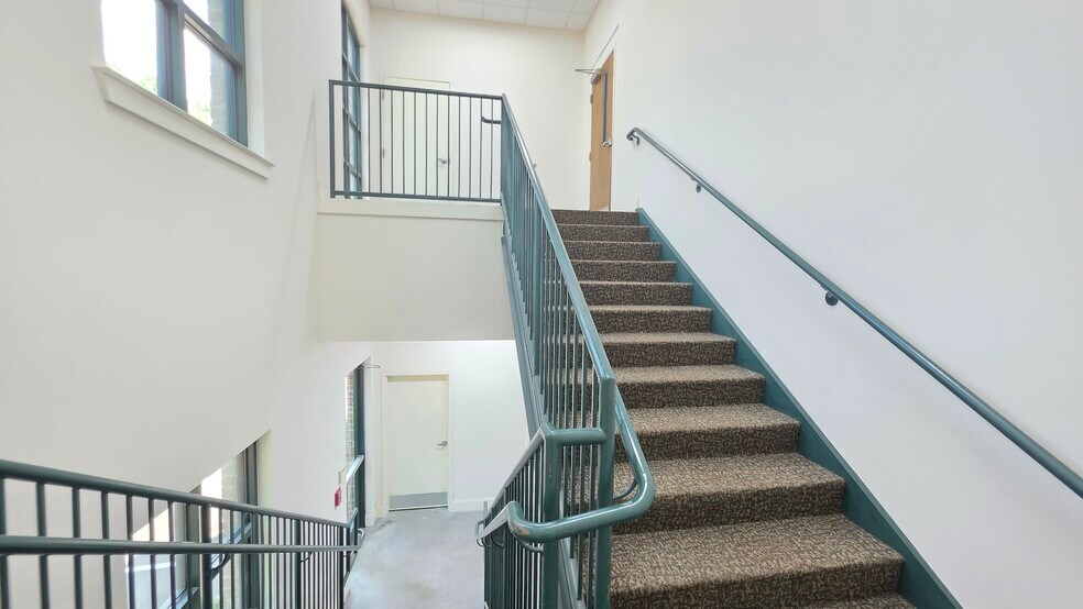 More Photos Of 5825 Medlock Bridge Pky, Johns Creek Loft Creative Space For Sale