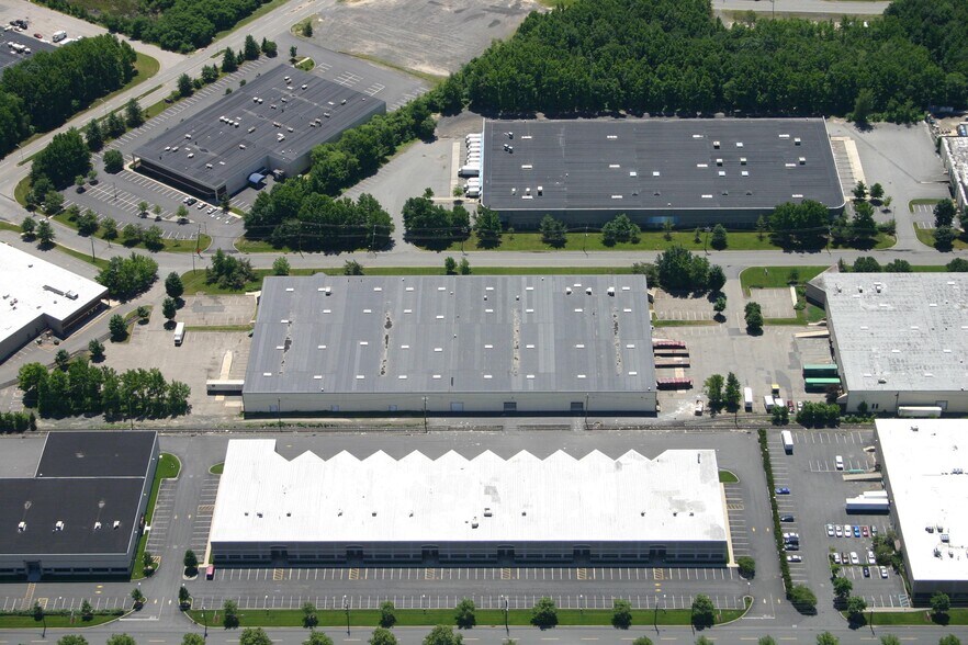 More Photos Of 70 Newfield Ave, Edison Warehouse For Lease