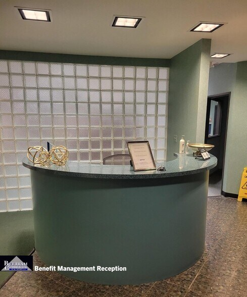 More Photos Of 2660 E 32nd St, Joplin Office Residential For Sale