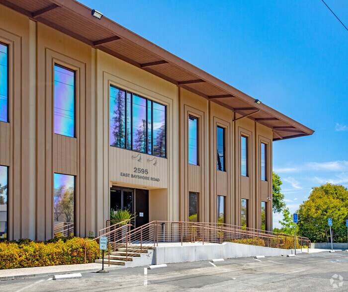More Photos Of 2595 E Bayshore Rd, Palo Alto Office For Lease
