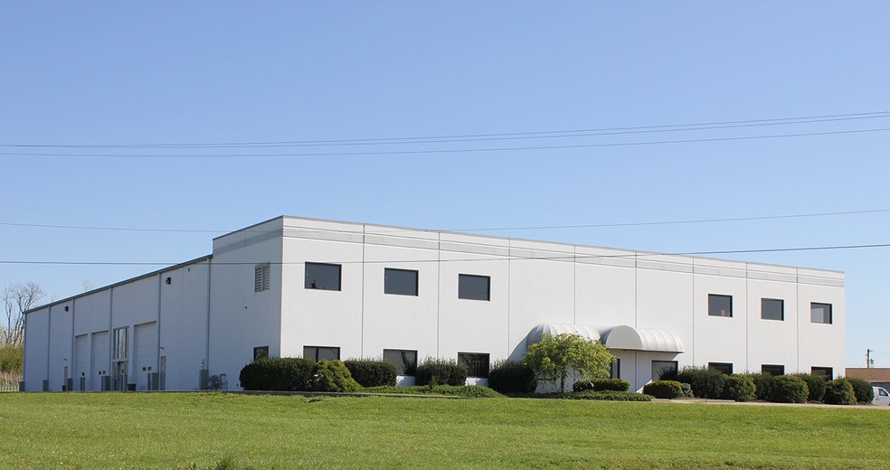 Primary Photo Of 2015 Stapleton Ct, Forest Park Warehouse For Lease
