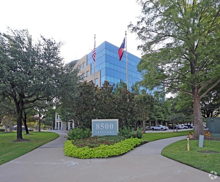 Primary Photo Of 8500 Freeport Pkwy, Irving Office For Lease