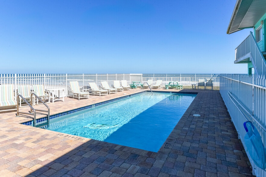 More Photos Of 3201 Hill St, New Smyrna Beach Hotel For Sale