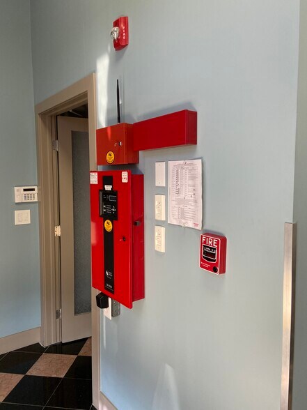 More Photos Of 209 N Pacific Ave, San Pedro Medical For Sale