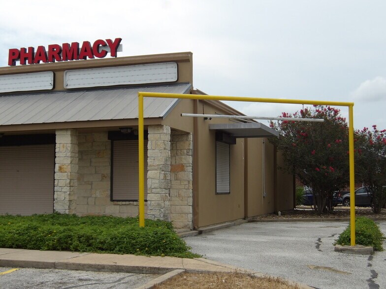 More Photos Of 707 W Sesame Dr, Harlingen Office For Sale