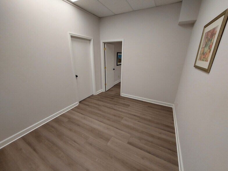 More Photos Of 1717 Legion Rd, Chapel Hill Coworking Space