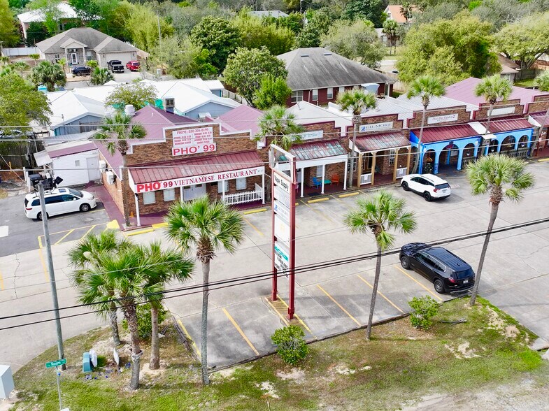 More Photos Of 8147 Navarre Pky, Navarre Flex For Sale