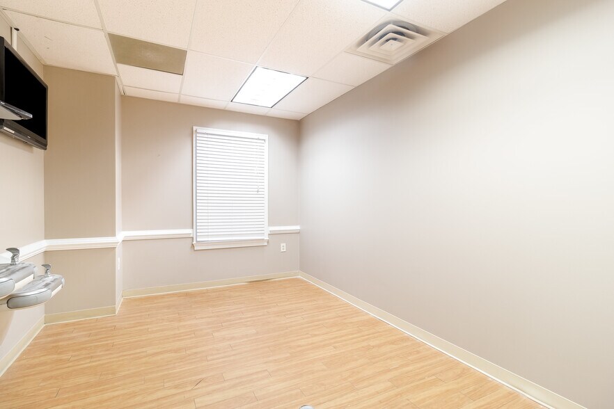 More Photos Of 2511 Salem Church Rd, Fredericksburg Medical For Sale