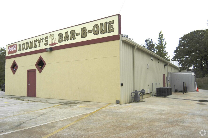 More Photos Of 4724 Dallas Acworth Hwy, Dallas Restaurant For Lease