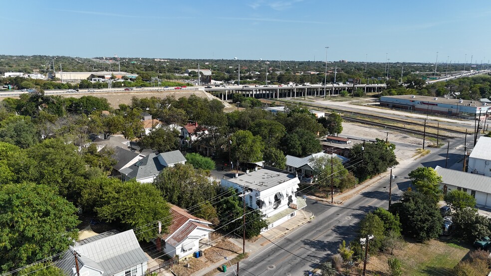 More Photos Of 1720 S Presa St, San Antonio Freestanding For Sale