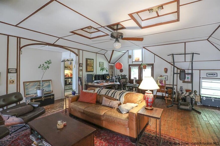 More Photos Of 58 Saint James St, Kingston Apartments For Sale