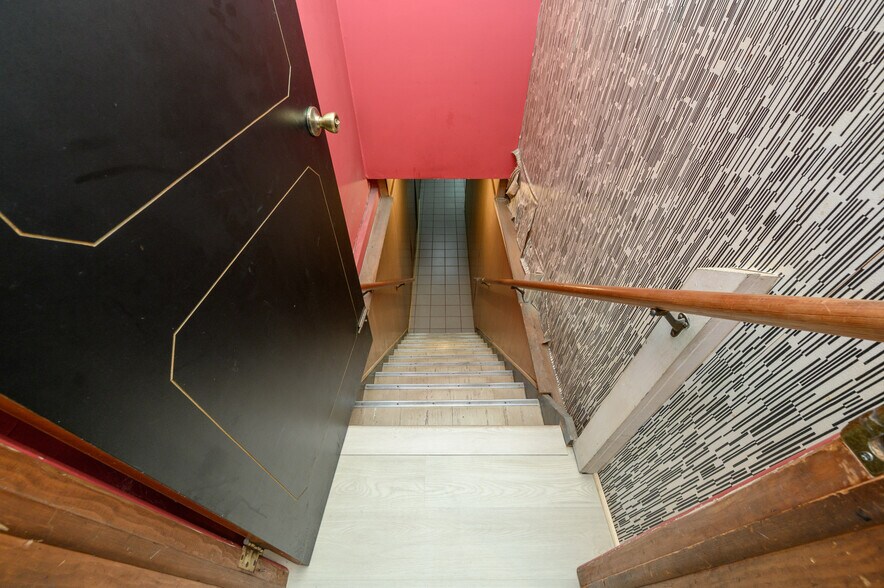 More Photos Of 373 Ford Ave, Fords Medical For Sale