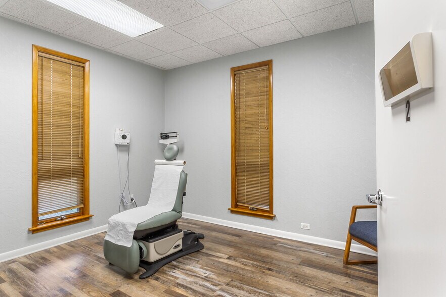 More Photos Of 609 Indian Rocks Rd, Belleair Medical For Sale