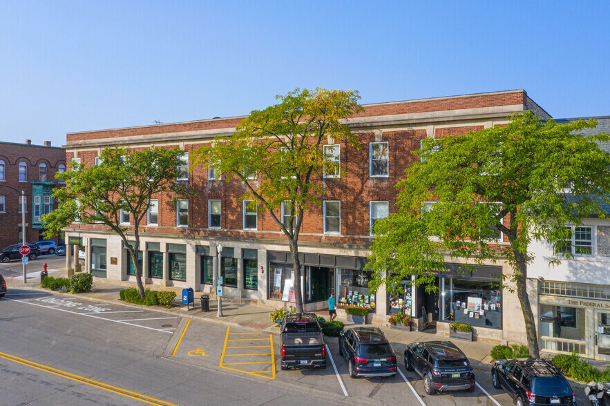 More Photos Of 272 E Deerpath, Lake Forest Office For Lease