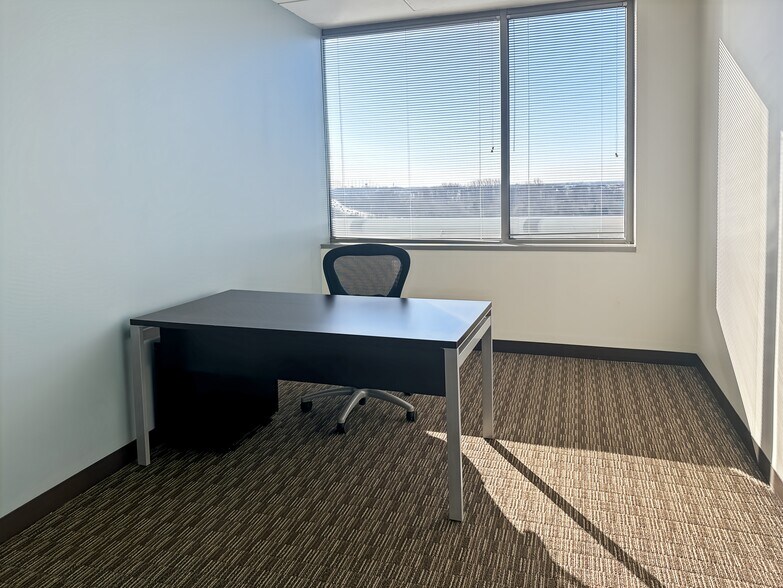 More Photos Of 12410 Milestone Center Dr, Germantown Coworking Space