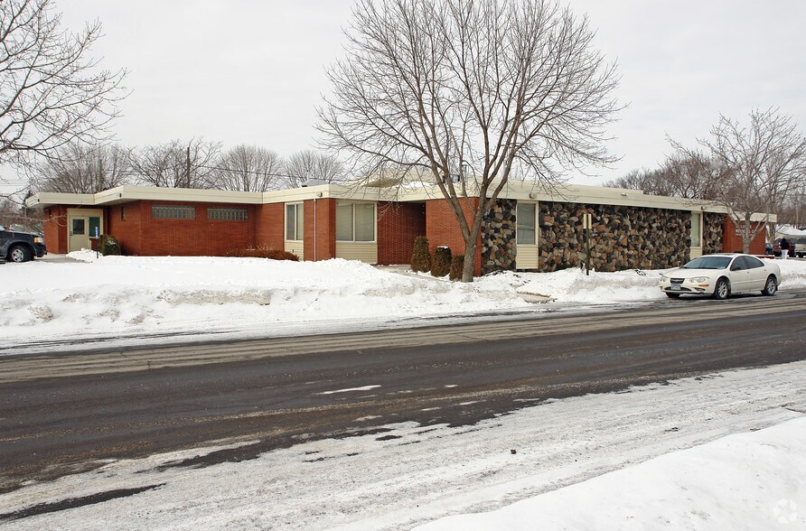 More Photos Of 37 28th Ave N, Saint Cloud Office Residential For Sale