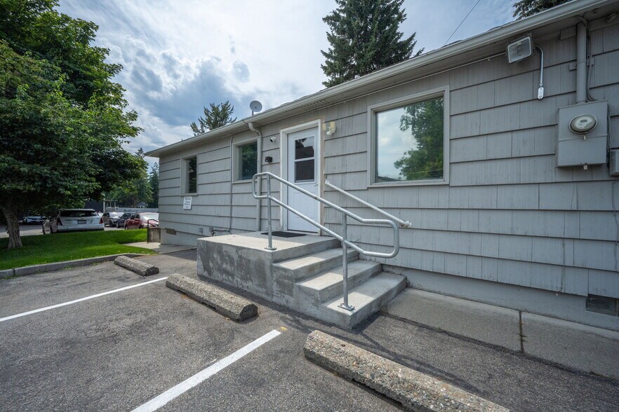 More Photos Of 1048 N 3rd St, Coeur d'Alene Office For Sale