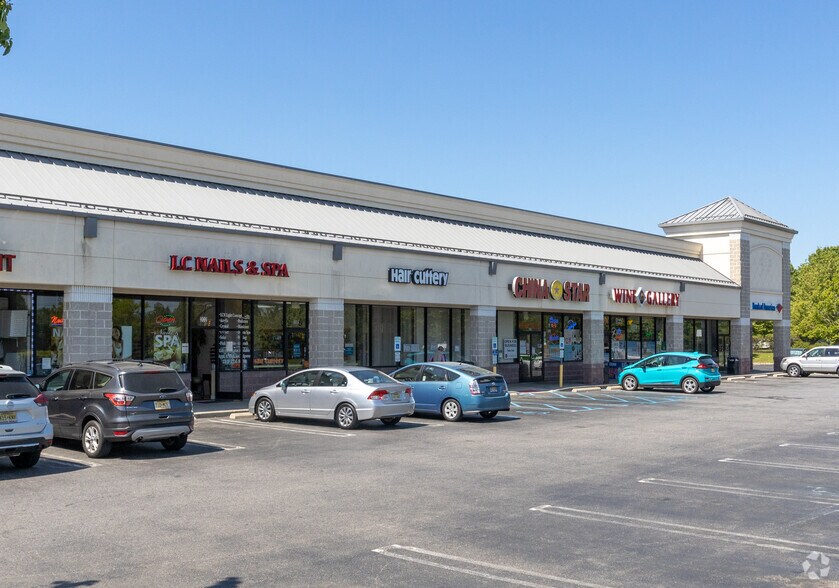 More Photos Of 24 Summerfield Blvd, Dayton Supermarket For Sale