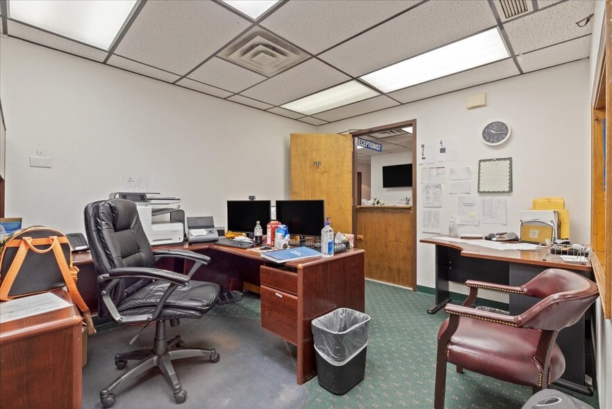 More Photos Of 1780 Westland Rd, Cheyenne Office For Sale