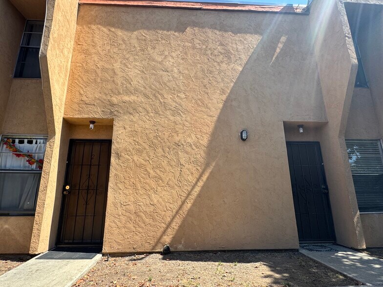 More Photos Of 3404 Helix St, Spring Valley Apartments For Sale