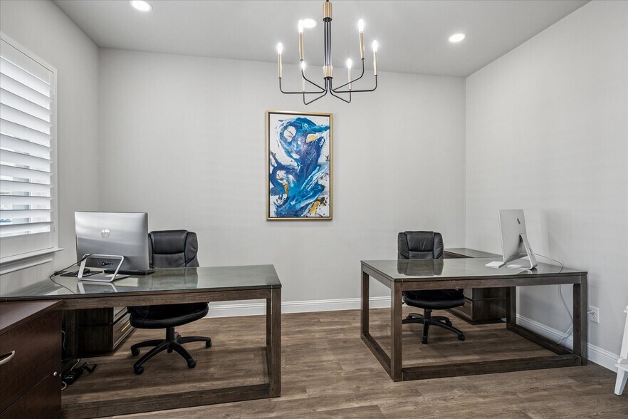 More Photos Of 2001 Auburn Hills Pky, McKinney Office For Lease