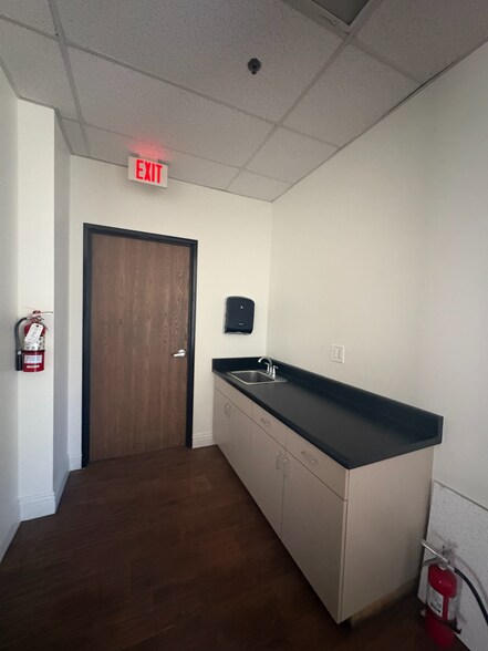 More Photos Of 14662 El Molino St, Fontana Warehouse For Sale