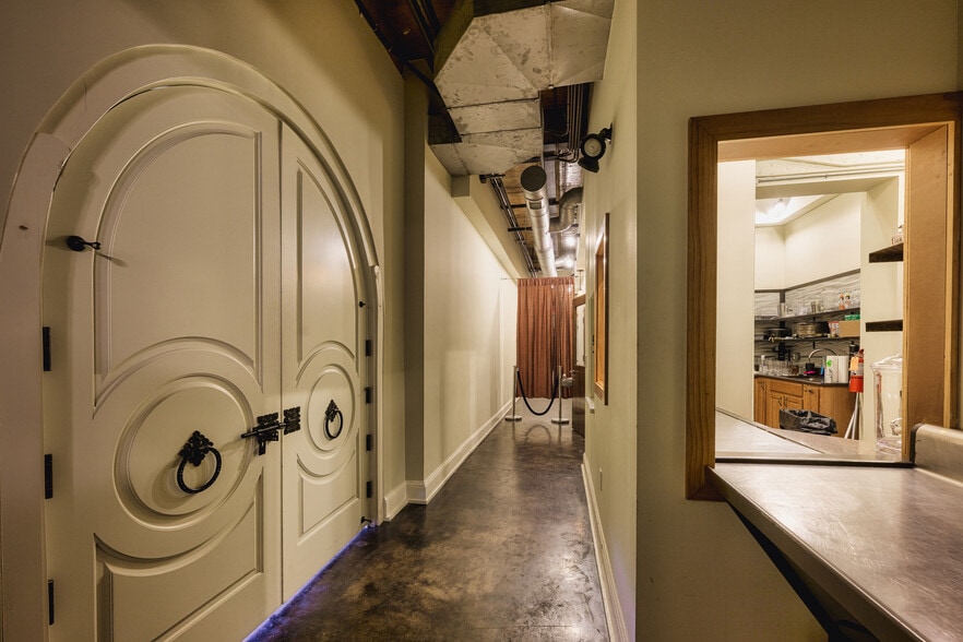 More Photos Of 255 Broad St., Kingsport General Retail For Sale