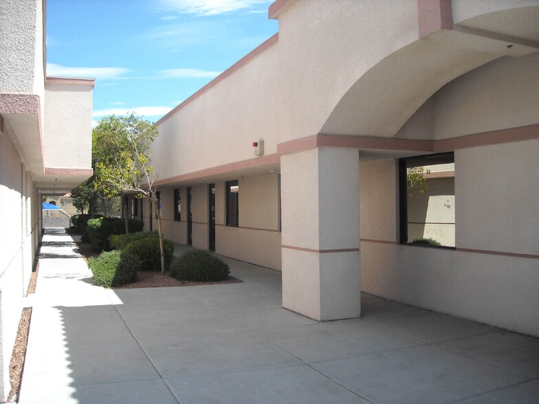 More Photos Of 810-850 S Durango Dr, Las Vegas Serviced Offices For Lease