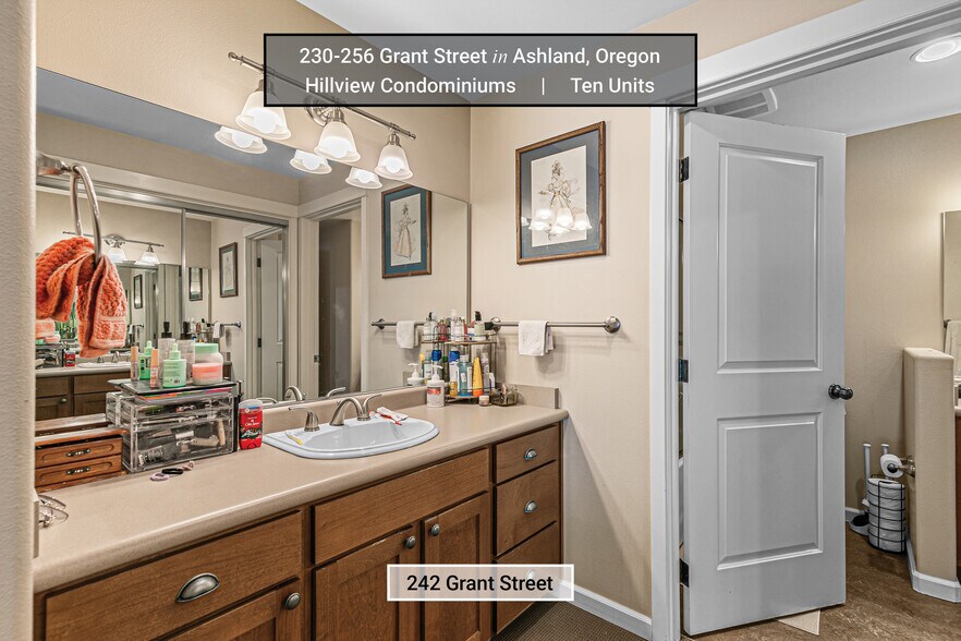 More Photos Of 230 Grant St, Ashland Multifamily For Sale