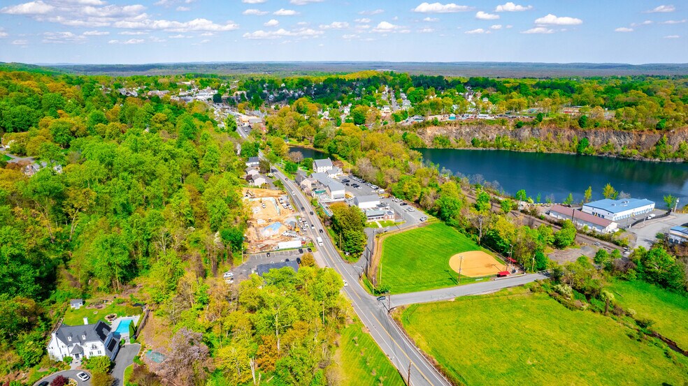 More Photos Of 169 Mine Brook Rd, Bernardsville Office For Sale
