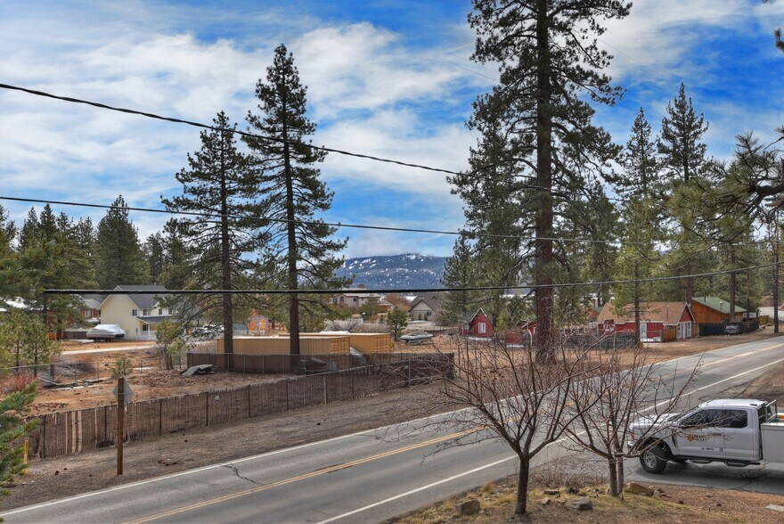 More Photos Of 39128 N Shore Dr, Fawnskin Specialty For Sale