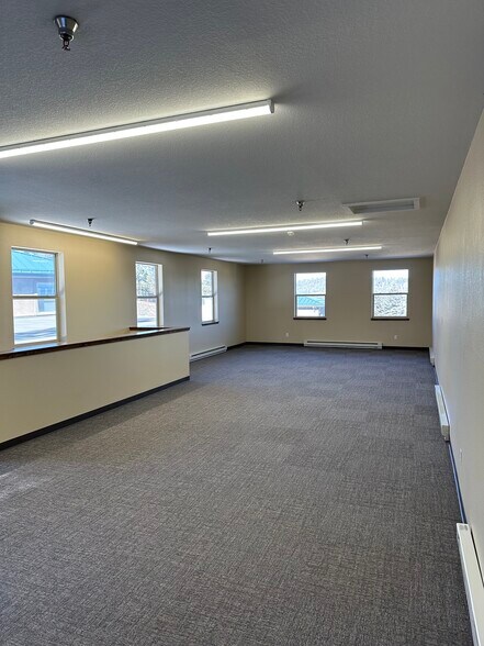 More Photos Of 29340 Industrial Way, Evergreen Warehouse For Lease