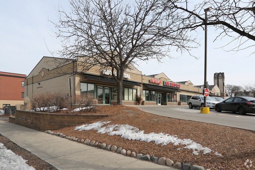 More Photos Of 2212-2232 Hennepin Ave, Minneapolis Unknown For Lease