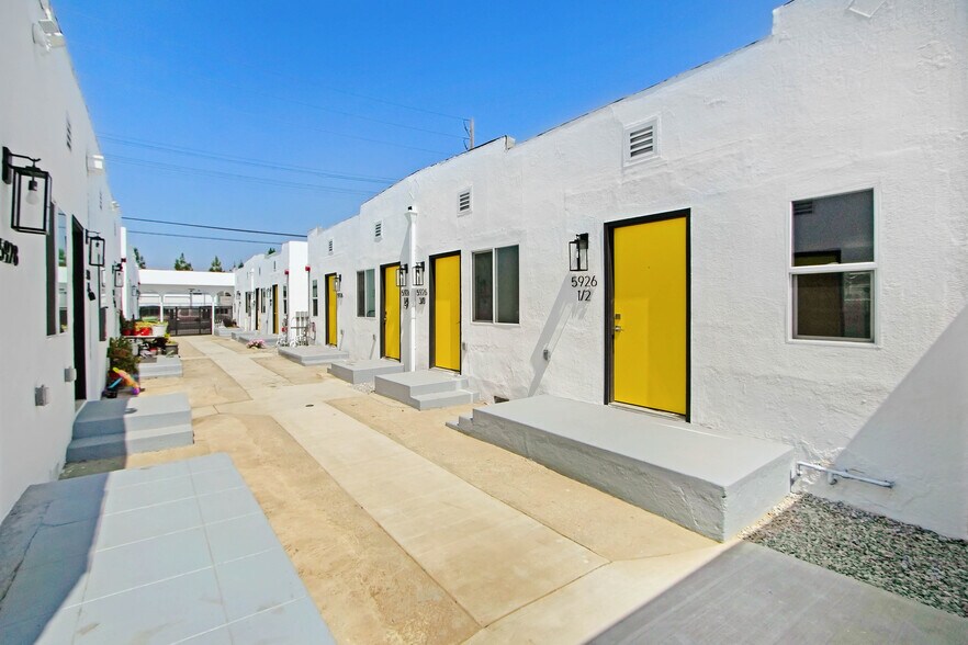 More Photos Of 5926 S Hoover St, Los Angeles Apartments For Sale