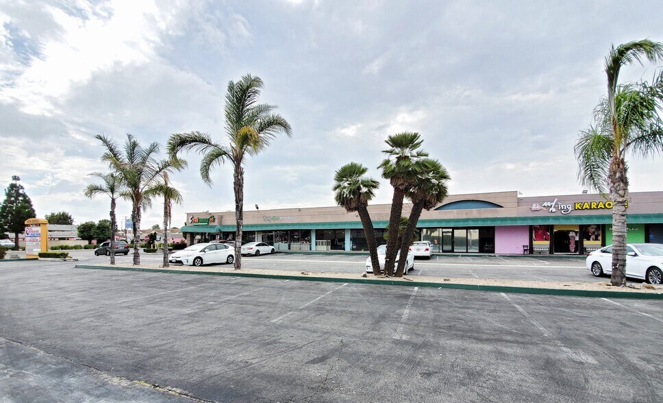 More Photos Of 8851 Garden Grove Blvd, Garden Grove Storefront Retail Office For Lease
