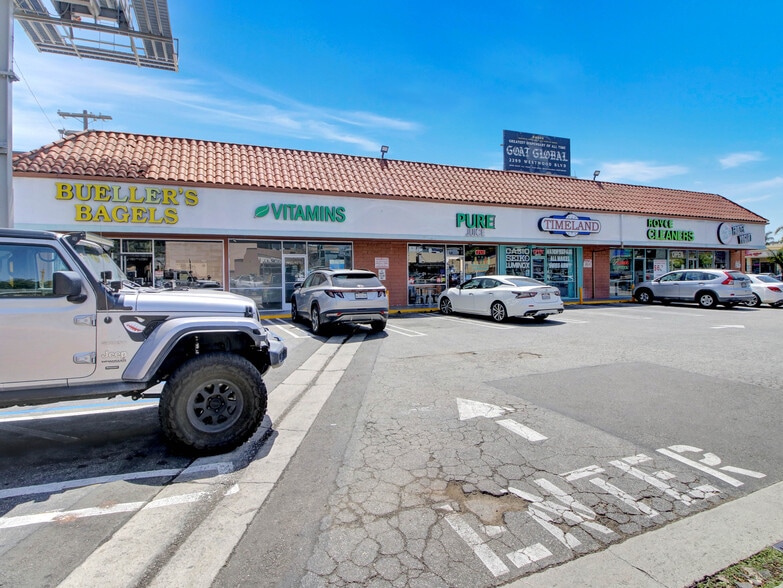 More Photos Of 10840 W Olympic Blvd, Los Angeles General Retail For Lease