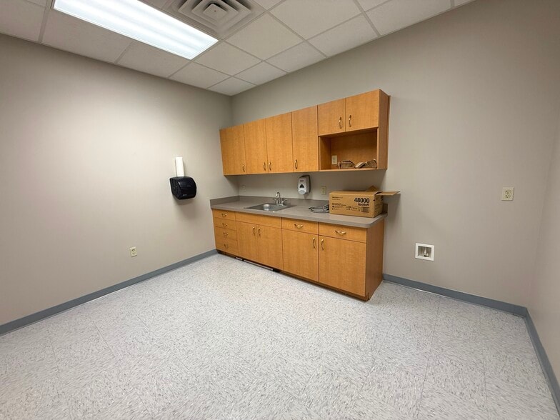 More Photos Of 1435 N US Highway 1, Ormond Beach Medical For Lease