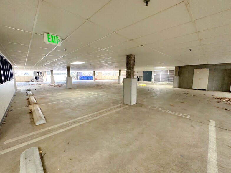 More Photos Of 5121 Skyline Village Loop S, Salem Medical For Sale