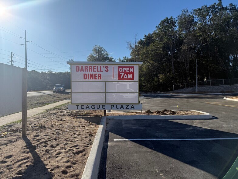 More Photos Of 1124 Teague Trail, Lady Lake General Retail For Lease