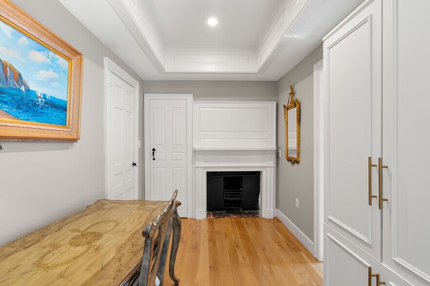 More Photos Of 314 Essex St, Salem Specialty For Sale