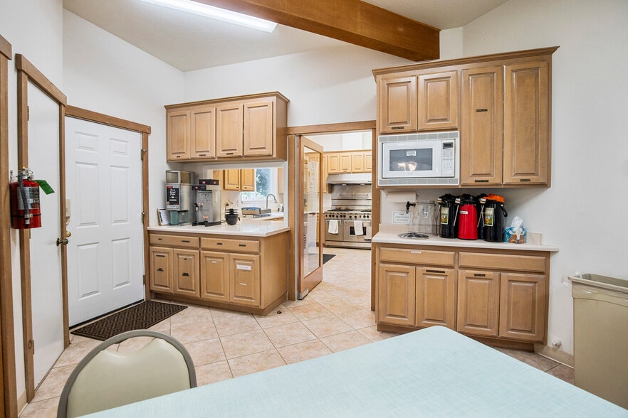 More Photos Of 459 Galice Rd, Merlin Religious Facility For Sale