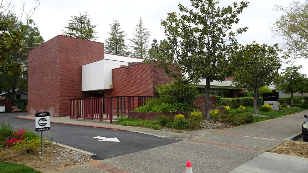 More Photos Of 449 N Santa Cruz Ave, Los Gatos Loft Creative Space For Sale